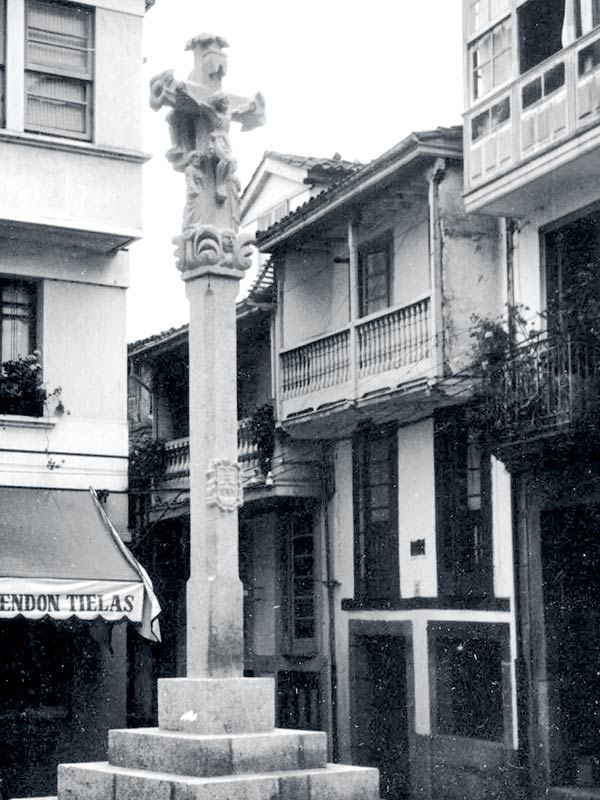 Cruceiro y Rúa San Agustín